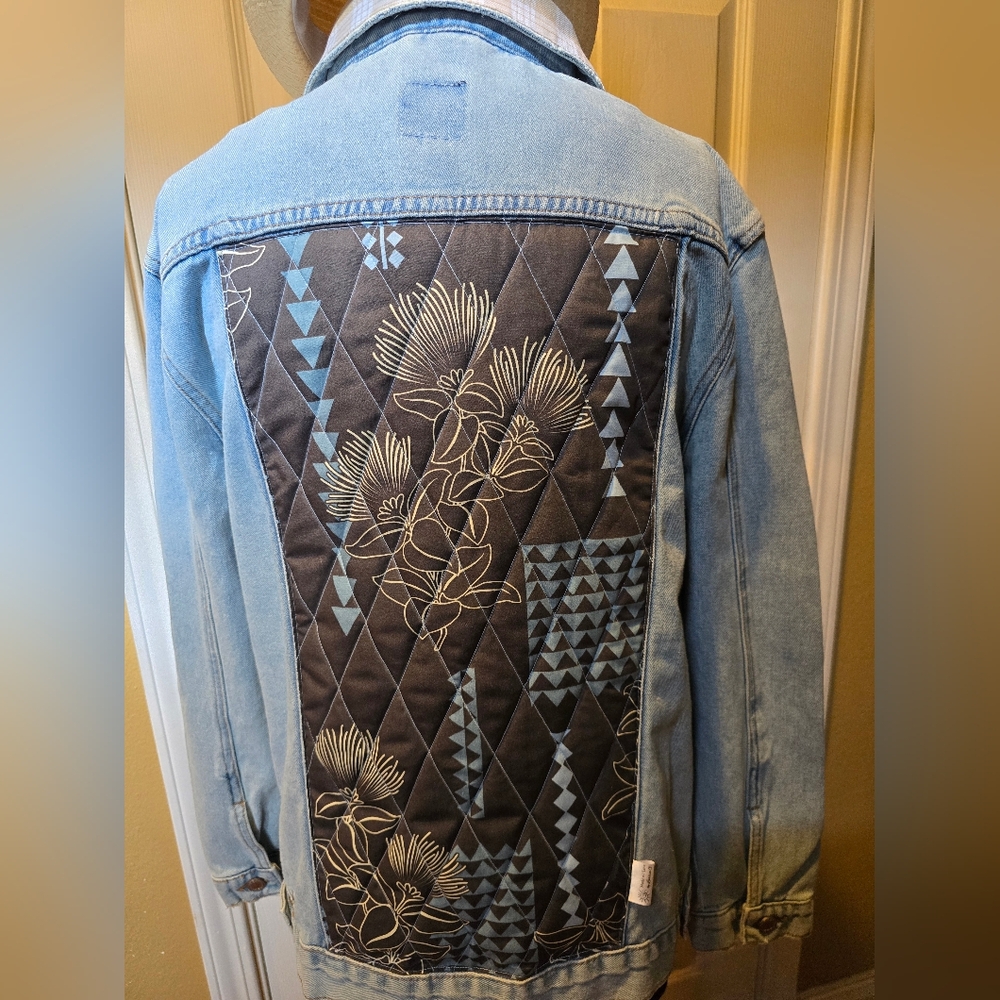 🩵🩶🤍Upcycled 'Ohi'a Lehua Quilt & Palaka Denim Jeans Jacket // Made w/♡